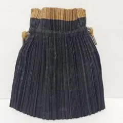 ISSEY MIYAKE プリーツ巾着バッグ グレーのサムネイル