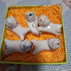 猫の形 陶器製 箸置き 5個セット　新品