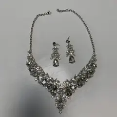 ウェディング　パーティ用　ネックレス&ピアスセット