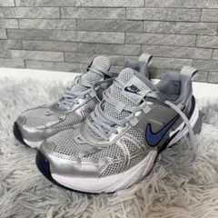 【未使用級】NIKE V2K RUN スニーカー シルバー グレー メンズ