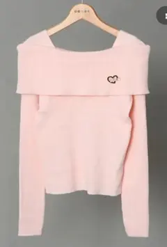 GORGEブローチ無しのオフショルプルオーバー
