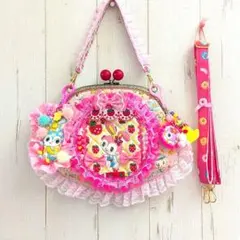 ✩.*˚ハニーチューン❤大きながま口ポーチ❤ポシェット☆ショルダー紐