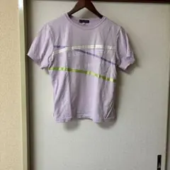 ウィッテムの薄いパープルのTシャツですのサムネイル