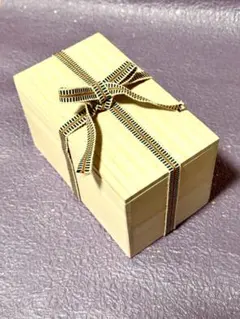美しい桐箱紐付きpaulownia wood box (kiri box)
