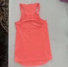 UNDER ARMOUR タンクトップ 蛍光ピンクのサムネイル
