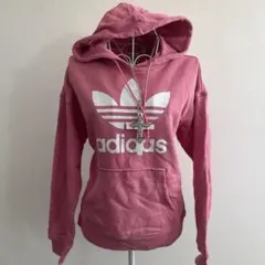 adidas ピンク フード付きパーカー