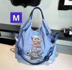 青色猫の刺繍イラストトートバッグ ストラップ付き　Mサイズ