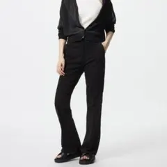 UNIQLO スリムフレアトラウザージーンズ　Sサイズ　ブラック