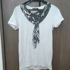 LOVELESS  Tシャツのサムネイル
