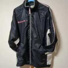 Championナイロンジャケット　Ｌサイズ