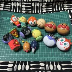 アンパンマンひな祭り人形8種 ひな壇、小物セット - メルカリ