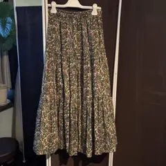 ZARA ロングフレアスカート 総柄のサムネイル