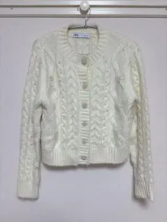 ZARA ビジューボタンパールニットカーディガン 着画あり