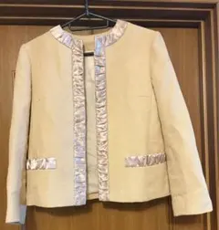 お値下げ　DRESSTERIOR ノーカラージャケット 36 ベージュのサムネイル