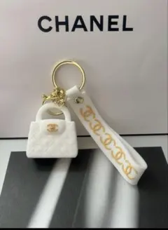 2026年最新】CHANELノベルティの人気アイテム - メルカリ