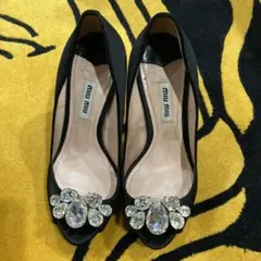 miumiuオープントゥパンプス