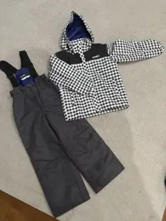 超美品　スキーウェア130㌢　　 I G N I O スノボードウェア　雪遊び