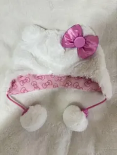 ハローキティ帽子 ポンポン付き