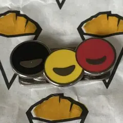 【レア・非売品】2025年 大阪関西万博ベルギー館 信号機国旗カラーピンバッジ ラスト 大阪 関西 万博 EXPO2025 アメリカ パビリオン スパーク