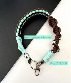 パラコードハンドストラップ　スマホホルダー