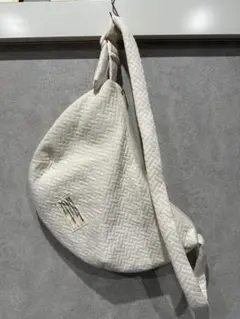 ホワイト ショルダーバッグ キルティング