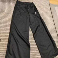 アディダス　オリジナルズ　黒　ジャージ　パンツ　サイド　レース　Mサイズ　美品
