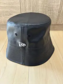NEW ERA 未使用　フェイクレザー セーラーブリム バケットハット　XL