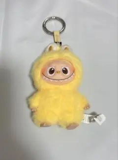 POP MART LabubuイニシャルP