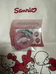 サンリオキャラクターズ　カスタムアクリルチャーム　シナモン　いちご