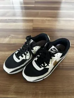 Nike AIR MAX ブラック/ホワイト/ゴールド