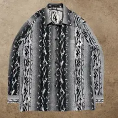 長袖シャツ 総柄シャツ 幾何学模様 モノトーン モード ストリート 春