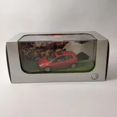 未使用保管品AUTOart VW ゴルフ5 レッド 1/43 ミニカー ケース付 未使用保管品AUTOart VW ゴルフ5 レッド 1/43 ミニカー ケース付