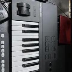 KOMPLETE KONTROL A49 MIDIキーボード　美品　お値下げ⭕️ Native Instruments (NI) KOMPLETE KONTROL A49 MIDIキーボード