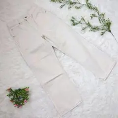 【UNIQLO】ユニクロ　レディース　ストレートデニム　ジーンズ　白　ハイライズ