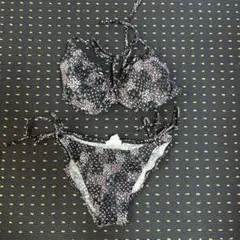 CECILMcBEE セシルマクビー花柄 セパレート水着 ビキニ ブラックのサムネイル