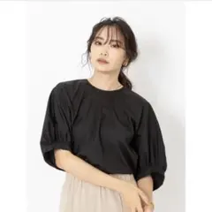 エポカ2wayストレッチタフタブラウス - メルカリ