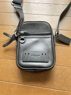 COACH ブラックショルダーバッグ