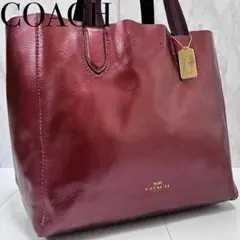 美品 A4収納 COACH 肩掛け レザー トートバッグ レッド