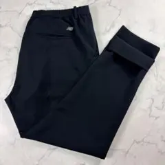 【美品】ニューバランス THE CITY スリムテーパードパンツ 黒 XLサイズ