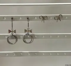 リボン付きフープピアスとスタッドピアス　2点セット