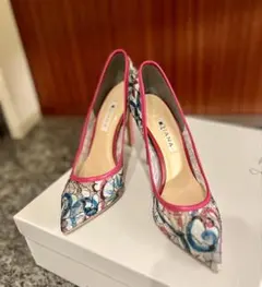 【極美品】DIANA パンプス 花柄 ピンク絵画 ピンヒール 23.5cm