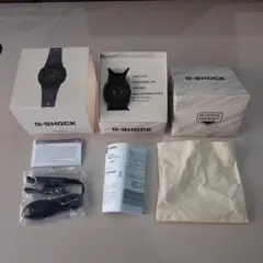 Gショック　DW-H5600-1JR　未使用