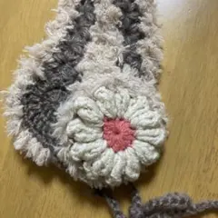 イヤーマフ　耳当て　デイジーモチーフ　ハンドメイド　かぎ針編み