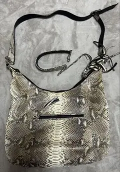 【値下げ歓迎】　ヘビ柄ショルダーバッグ