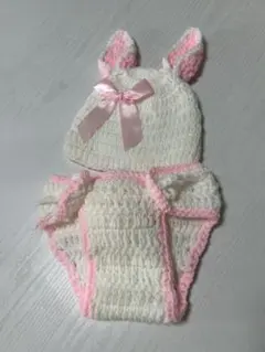 ウサギ耳付き　ニューボーンフォト