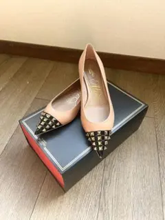 VALENTINO ヴァレンティノ ★ ROCKSTUD PUMPS★ パンプスのサムネイル