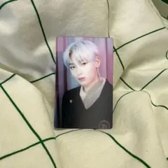 border carnival ソヌ レンチキュラー トレカ