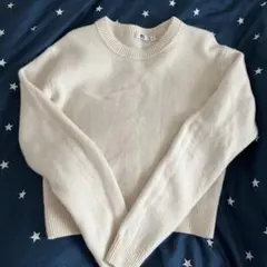 ユニクロU プレミアムラムクロップドセーター（長袖）