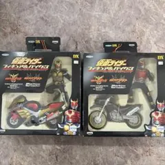 希少価値！仮面ライダークウガ&アギトバイクフィギュア