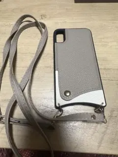 ベージュ ストラップ付きスマホケース　iPhone X/XS用